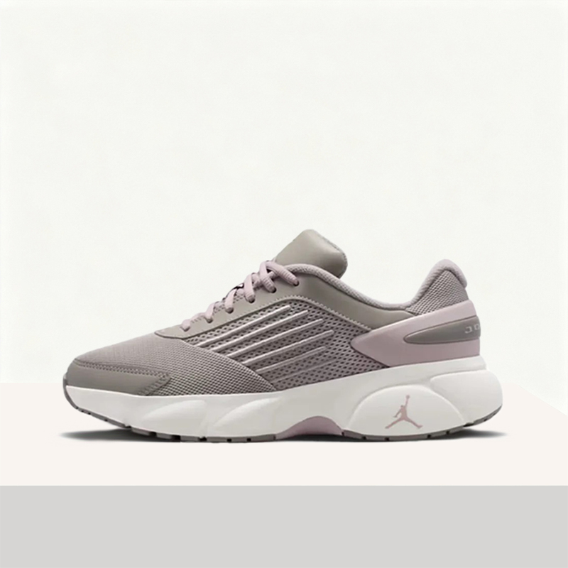Women Shoes Jordan - ナイキ ジョーダン TRUNNER FLOW: 快適で多用途、スタイリッシュで通気性のあるブラウンの女性用バスケットボール トレーニング