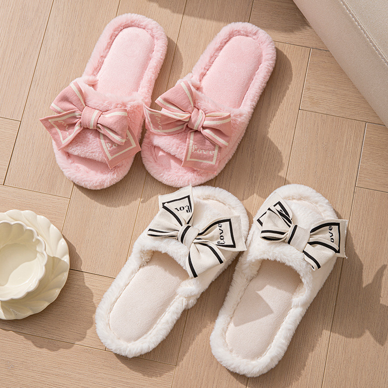 ラブフラフィー レディーススリッパ ハウスボウ ラグジュアリ - Fluffy Fur Slipper のレビューと価格