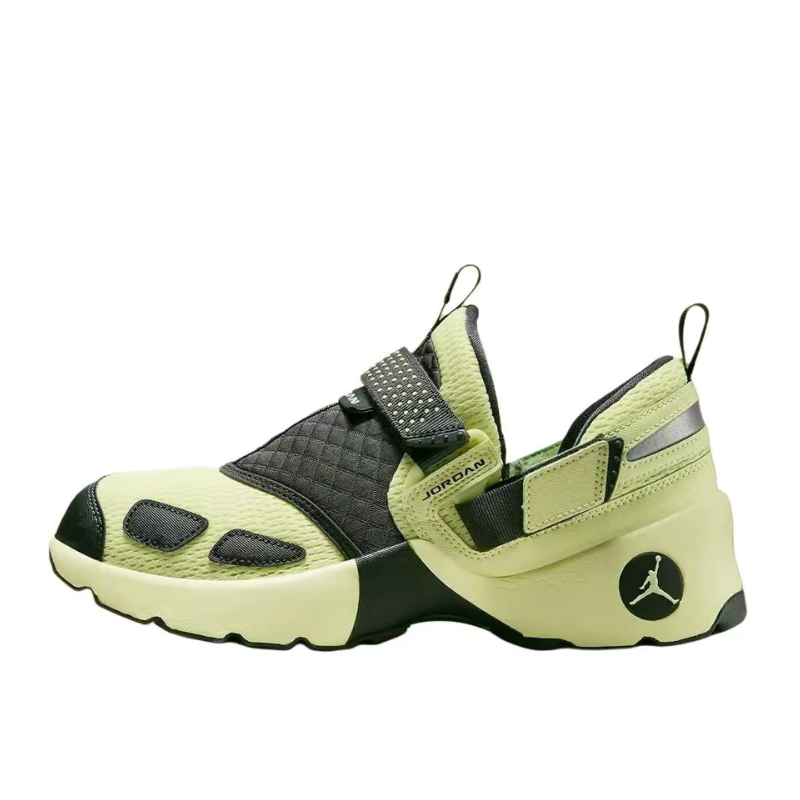 ナイキ エア ジョーダン トランナー LX レディース 滑り - Women Shoes Jordan のレビューと価格