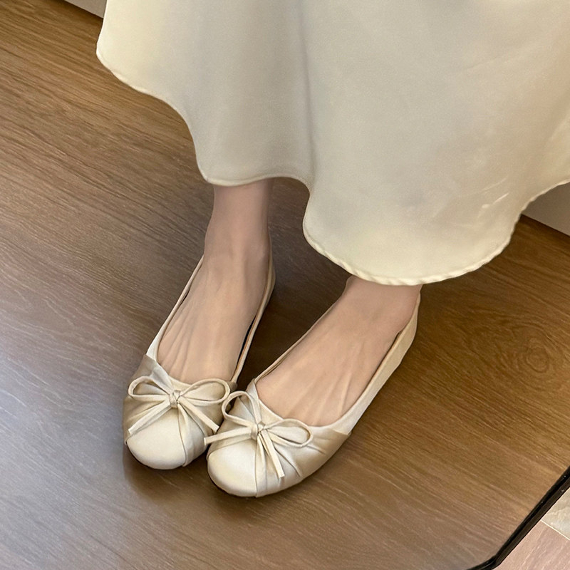 2026年新作 蝶結び サテン シャロー シングルシューズ  - Women Shoes Loafers のレビューと価格