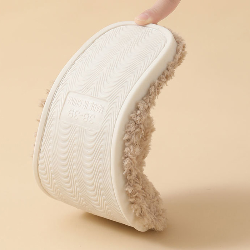 秋冬用フラットソールふわふわホームスリッパ レディース 室内 - Fluffy Fur Slipper のレビューと価格